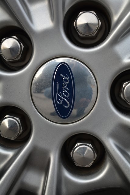 2023 Ford Explorer Limited photo 2