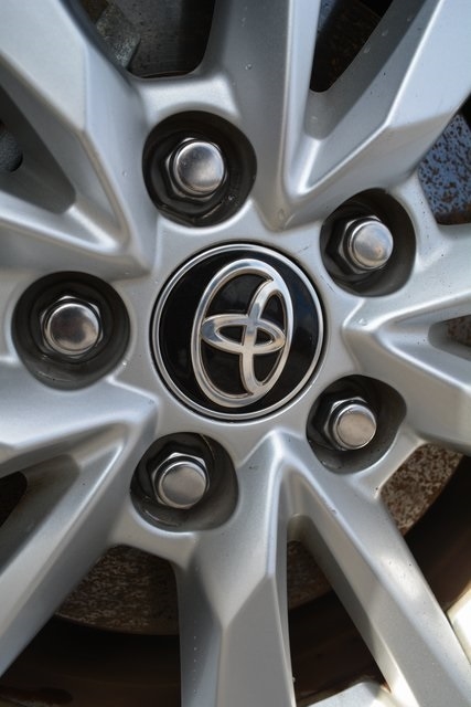 2025 Toyota Camry LE photo 2