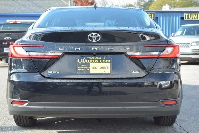 2025 Toyota Camry LE photo 3