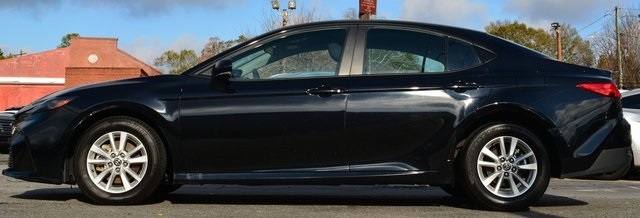 Toyota Camry XLE (Natl) 2025