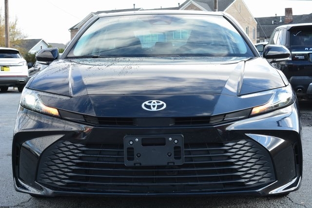 Toyota Camry XLE (Natl) 2025