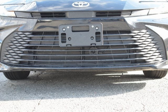 Toyota Camry XLE (Natl) 2025