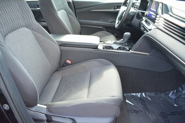 Toyota Camry XLE (Natl) 2025