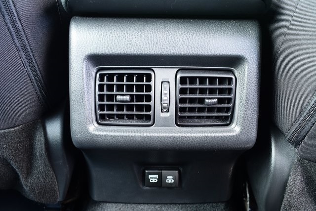 Toyota Camry XLE (Natl) 2025