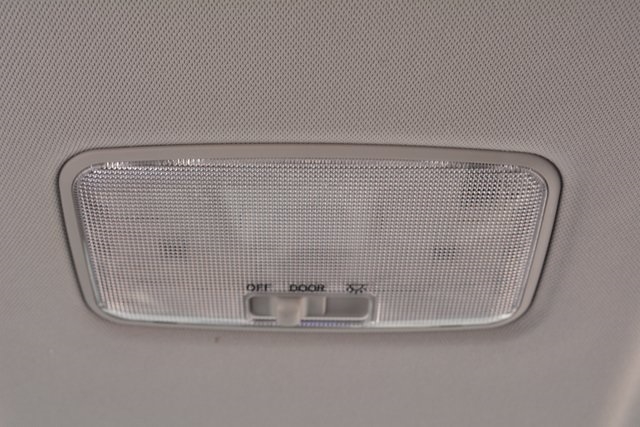 Toyota Camry XLE (Natl) 2025