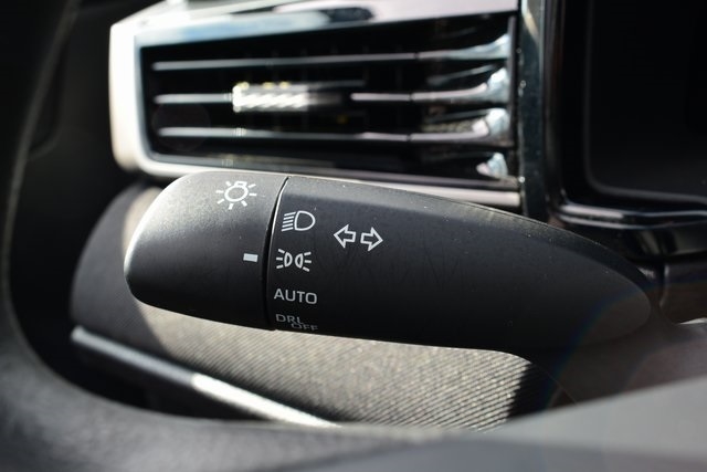 Toyota Camry XLE (Natl) 2025