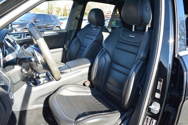 Mercedes-Benz M-Class 4MATIC 4dr ML 63 AMG 2015