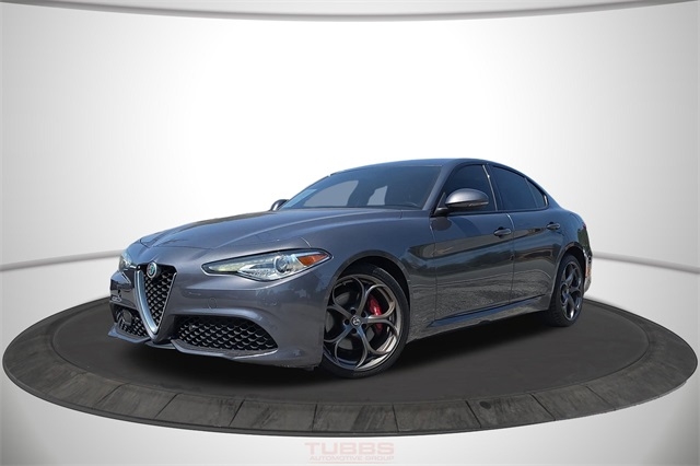 2017 Alfa Romeo Giulia Ti AWD