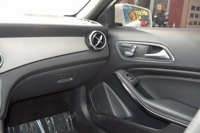 Mercedes-Benz GLA GLA 250 4MATIC SUV 2020