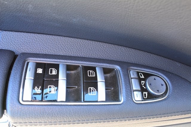 Mercedes-Benz S-Class 4dr Sdn S 550 RWD 2013