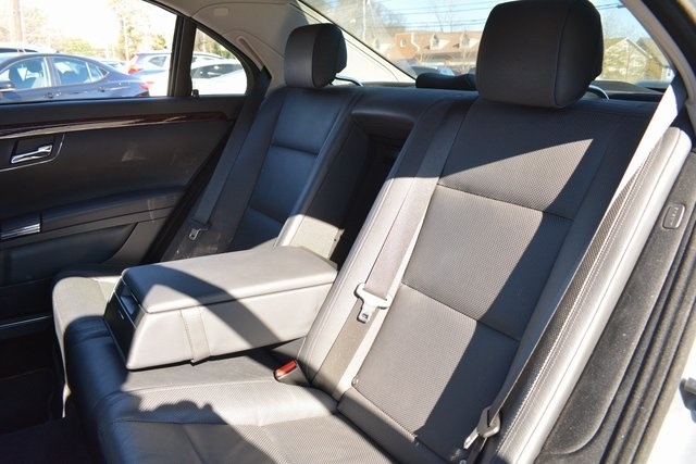 Mercedes-Benz S-Class 4dr Sdn S 550 RWD 2013