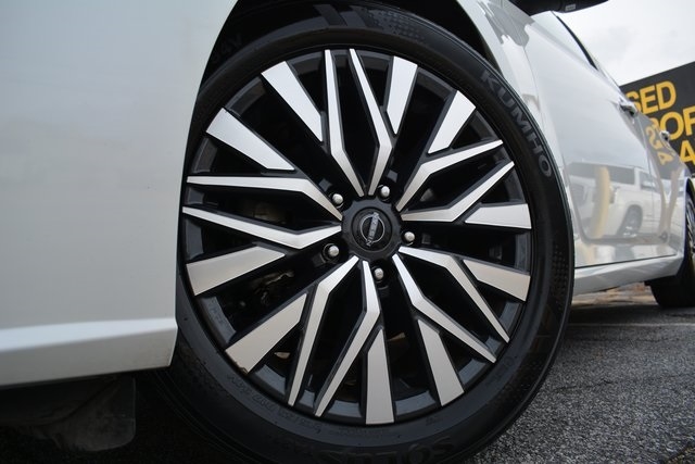 2024 Nissan Altima 2.5 SV photo 2