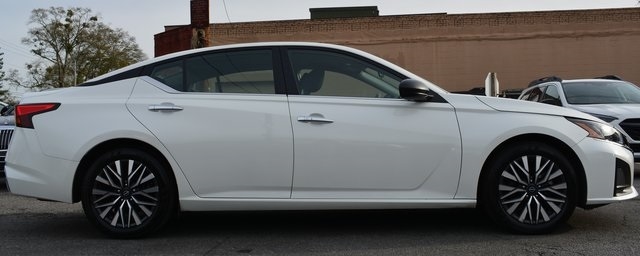 Nissan Altima 2.5 SV Sedan 2024