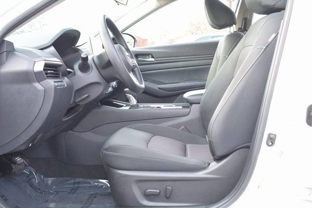 Nissan Altima 2.5 SV Sedan 2024