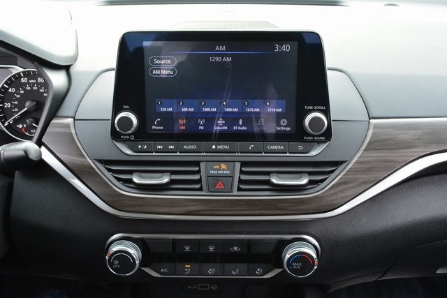 Nissan Altima 2.5 SV Sedan 2024