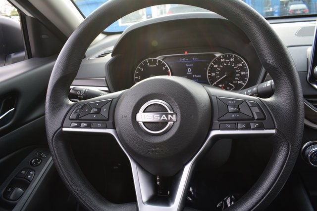 Nissan Altima 2.5 SV Sedan 2024