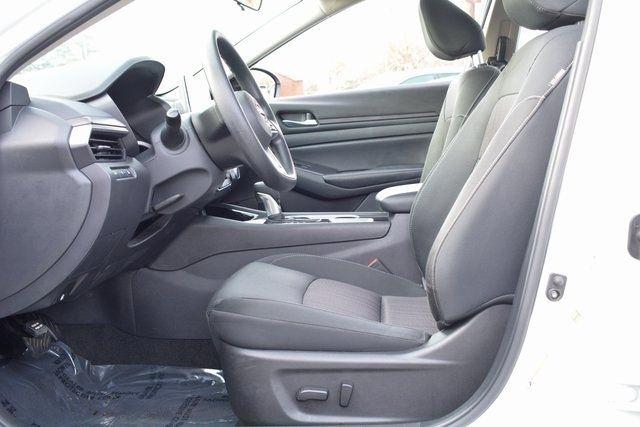 Nissan Altima 2.5 SV Sedan 2024