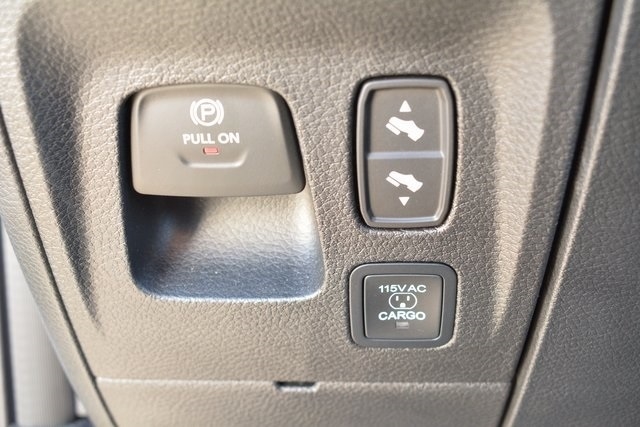 RAM 1500 Rebel 4x4 Crew Cab 5'7" Box 2025