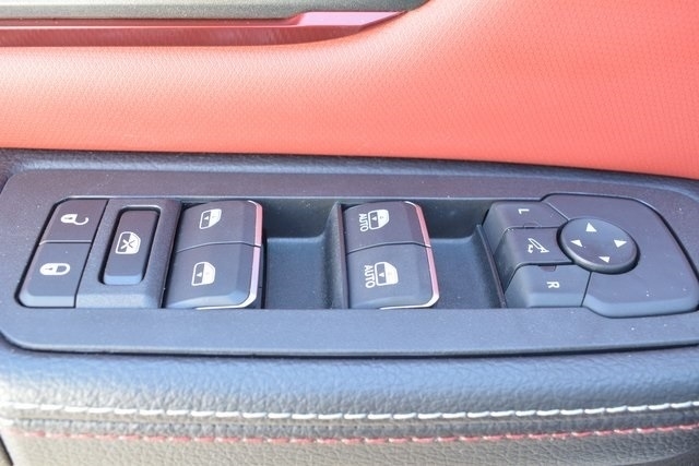 RAM 1500 Rebel 4x4 Crew Cab 5'7" Box 2025