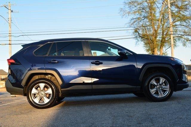 Toyota RAV4 XLE FWD (Natl) 2025