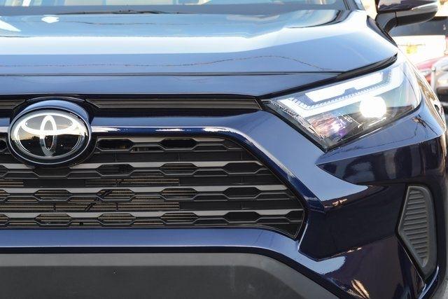 Toyota RAV4 XLE FWD (Natl) 2025