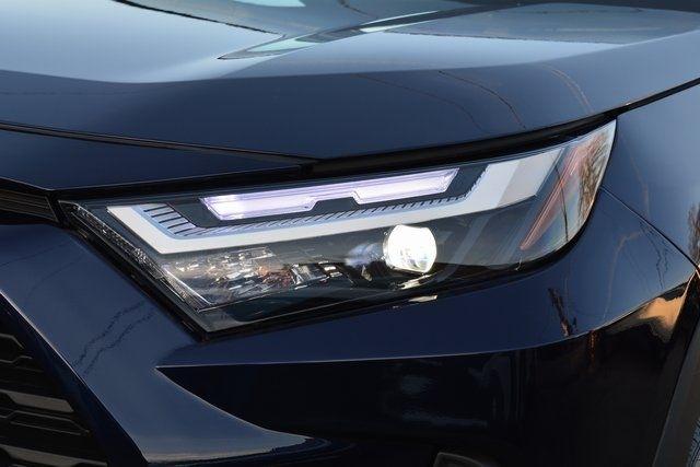 Toyota RAV4 XLE FWD (Natl) 2025