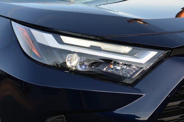 Toyota RAV4 XLE FWD (Natl) 2025