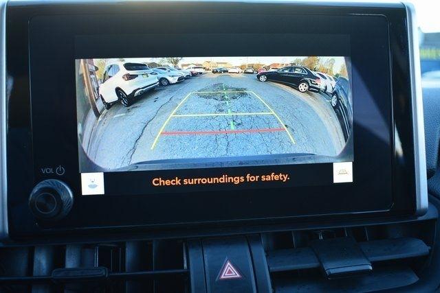 Toyota RAV4 XLE FWD (Natl) 2025