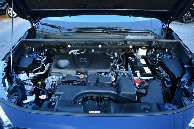 Toyota RAV4 XLE FWD (Natl) 2025