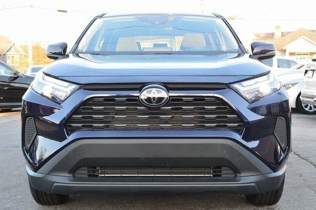 Toyota RAV4 XLE FWD (Natl) 2025