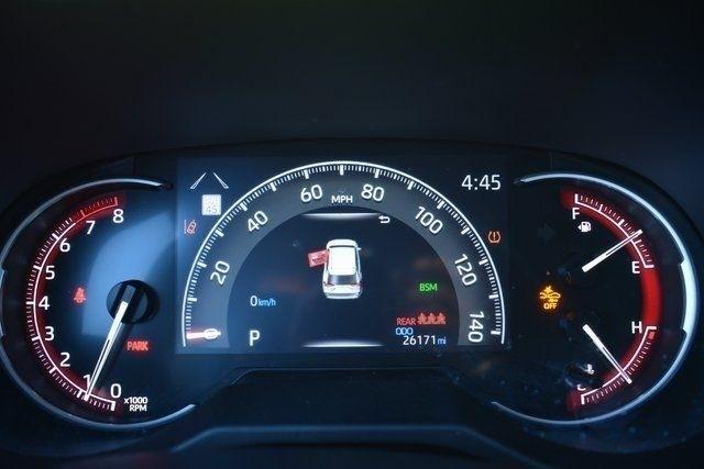 Toyota RAV4 XLE FWD (Natl) 2025