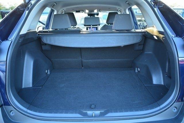 Toyota RAV4 XLE FWD (Natl) 2025