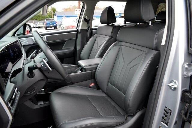 Hyundai Santa Fe SEL FWD 2025