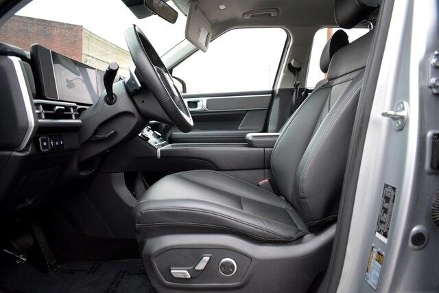 Hyundai Santa Fe SEL FWD 2025