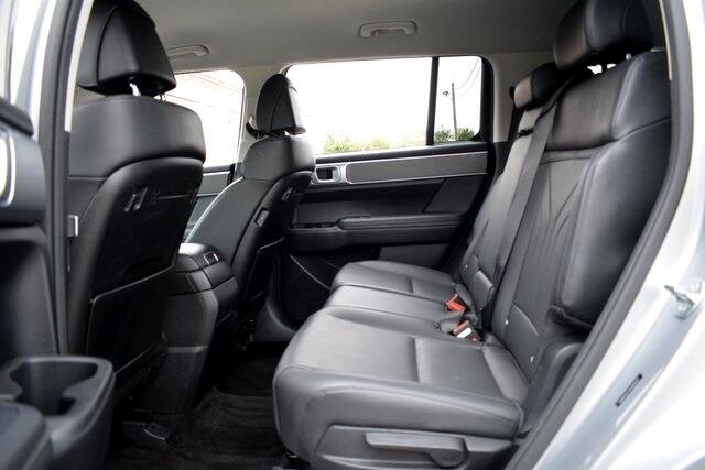 Hyundai Santa Fe SEL FWD 2025