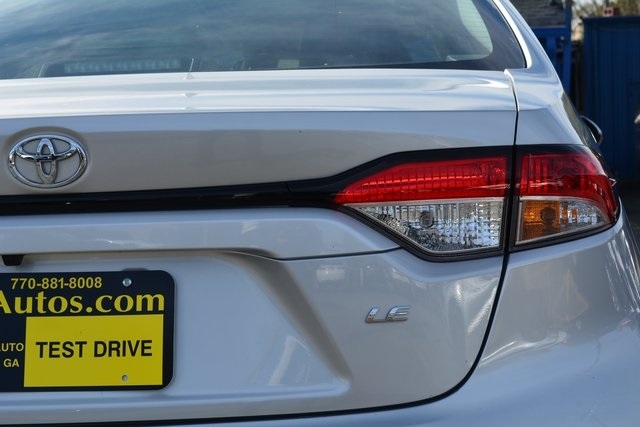 2025 Toyota Corolla LE photo 4