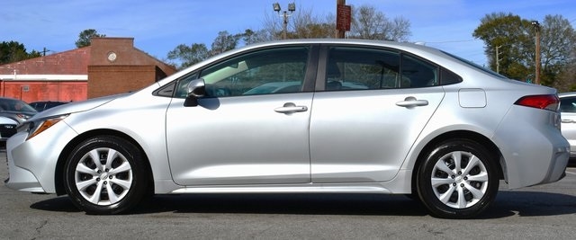 Toyota Corolla LE CVT (Natl) 2025