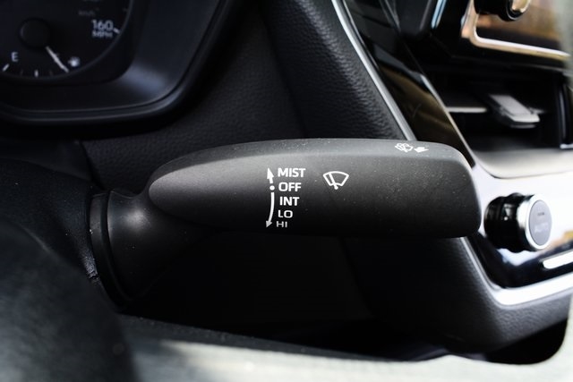 Toyota Corolla LE CVT (Natl) 2025