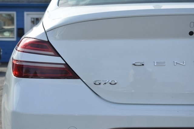 Genesis G70 2.5T RWD 2025