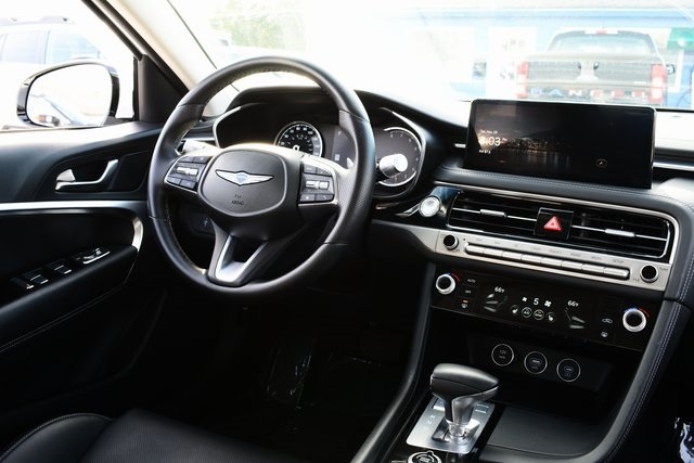 Genesis G70 2.5T RWD 2025