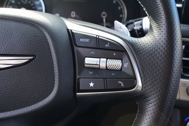 Genesis G70 2.5T RWD 2025