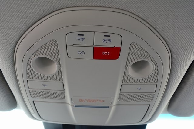 Genesis G70 2.5T RWD 2025