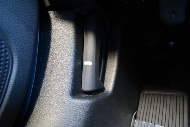 Genesis G70 2.5T RWD 2025