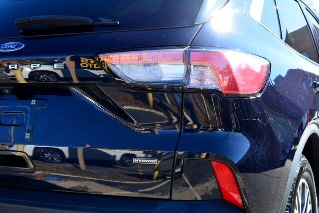 Ford Escape SEL Hybrid FWD 2021