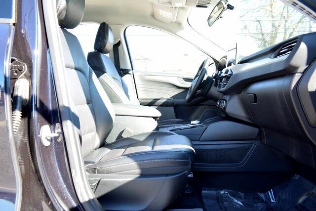 Ford Escape SEL Hybrid FWD 2021