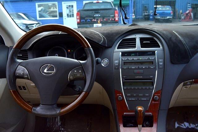 Lexus ES 350 4dr Sdn 2011