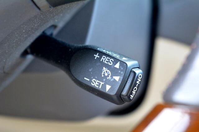 Lexus ES 350 4dr Sdn 2011