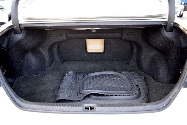 Lexus ES 350 4dr Sdn 2011