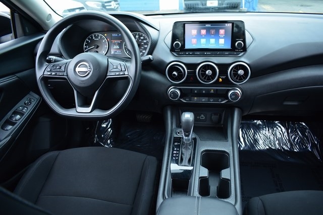 Nissan Sentra S CVT 2025