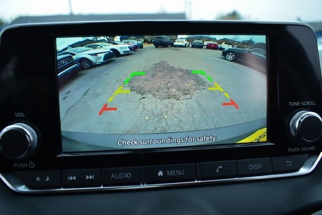 Nissan Sentra S CVT 2025